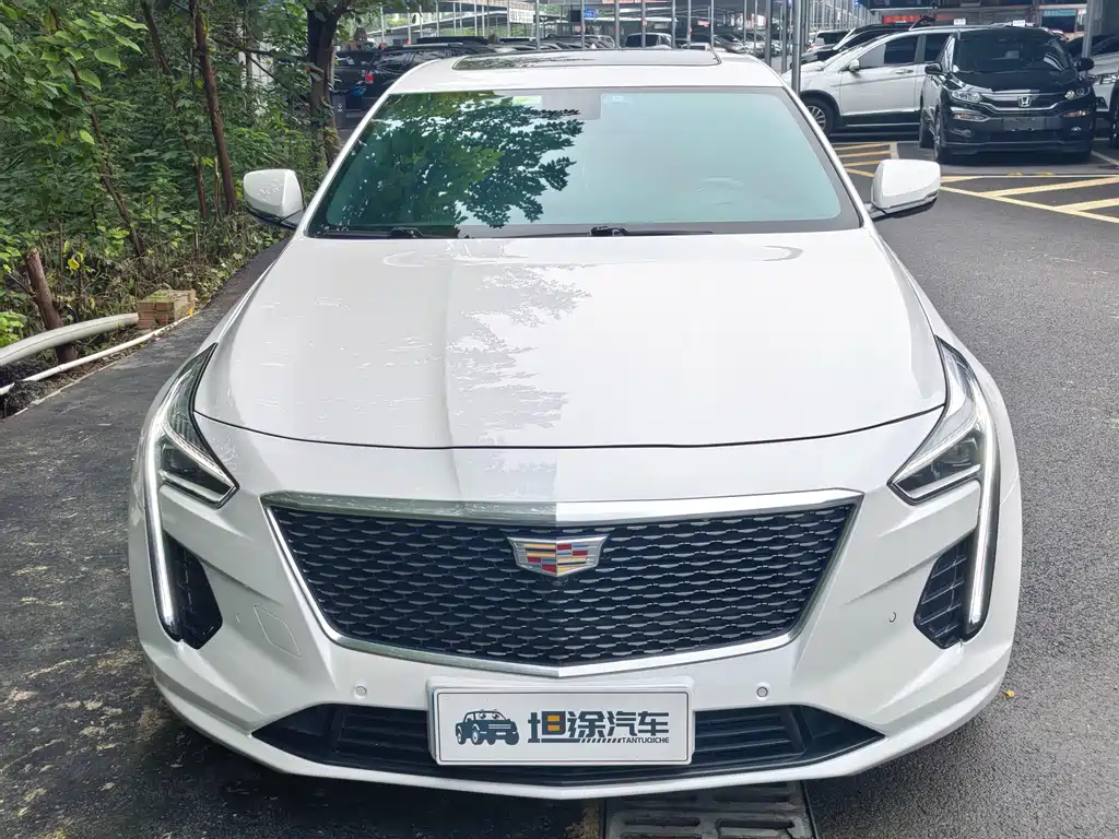 CADILLAC CT6