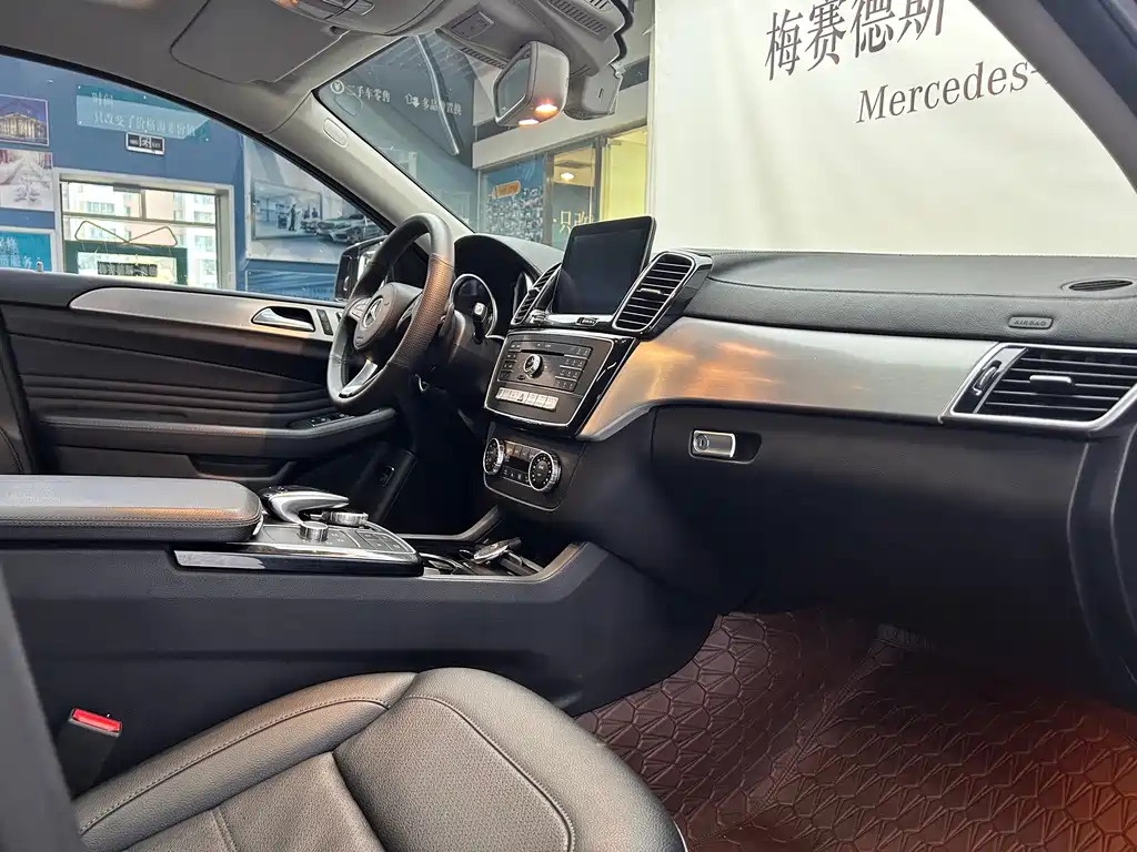 Mercedes-Benz GLE Coupe — миниатюра 13