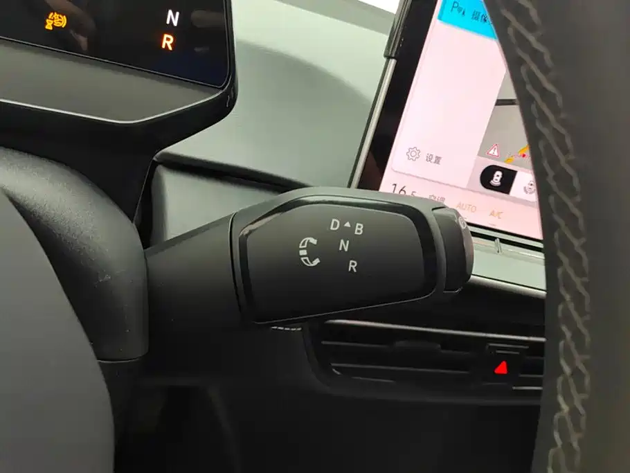 Volkswagen ID.3 — миниатюра 16