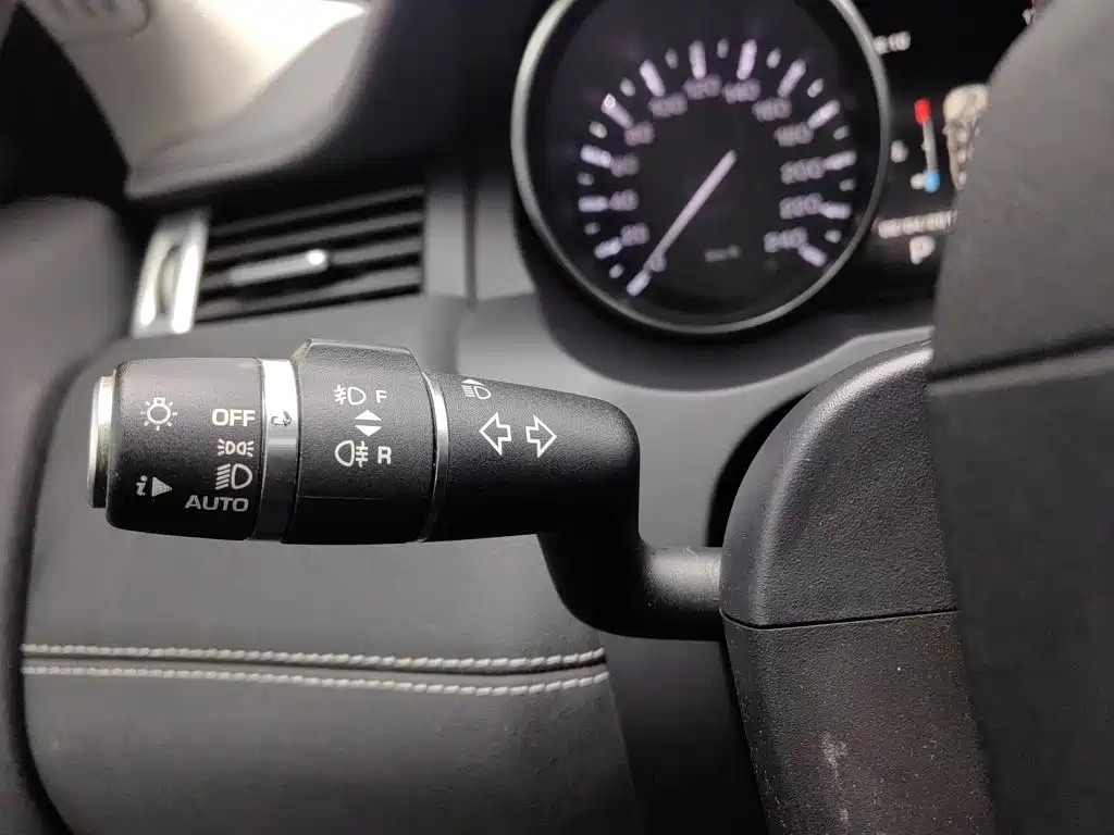 Land Rover Evoque (Import) — миниатюра 21