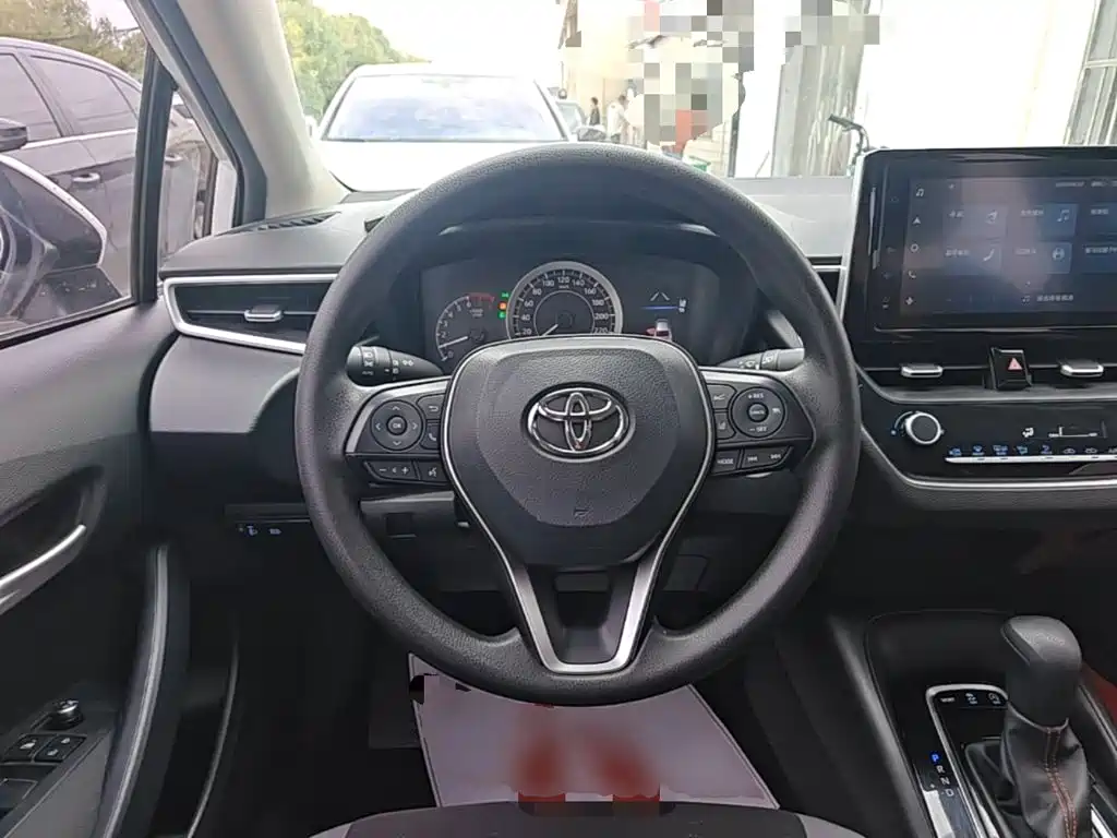 Toyota Corolla — миниатюра 11