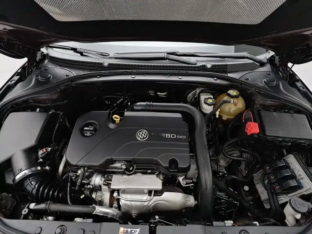 Buick LaCrosse — миниатюра 6