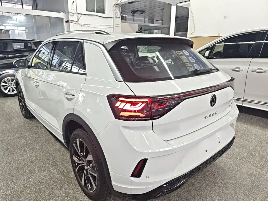 Volkswagen T-Roc 2026 300TSI DSG