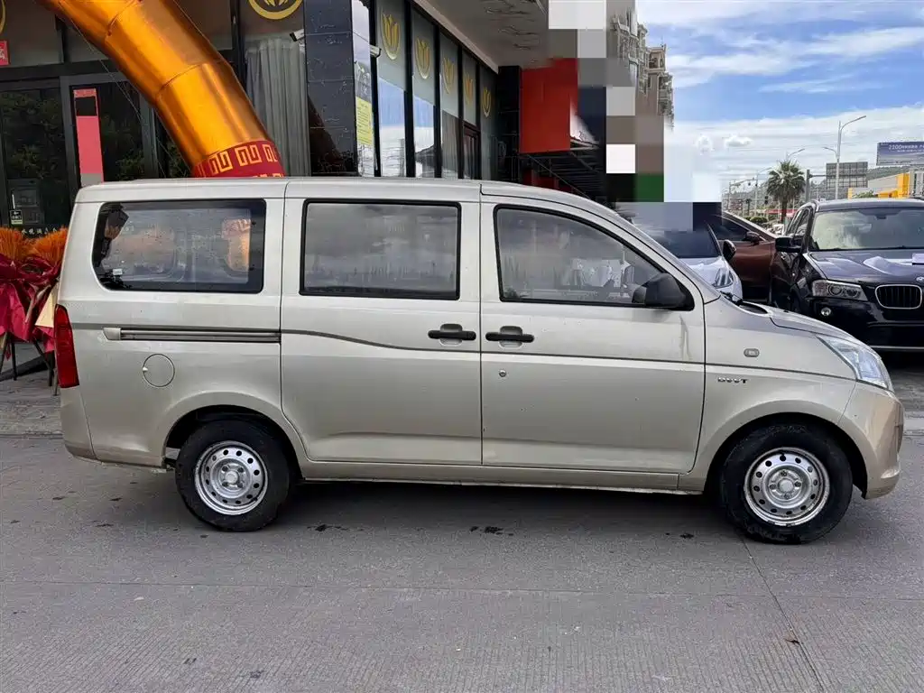 Wuling RongguangV V 2018 1.5L