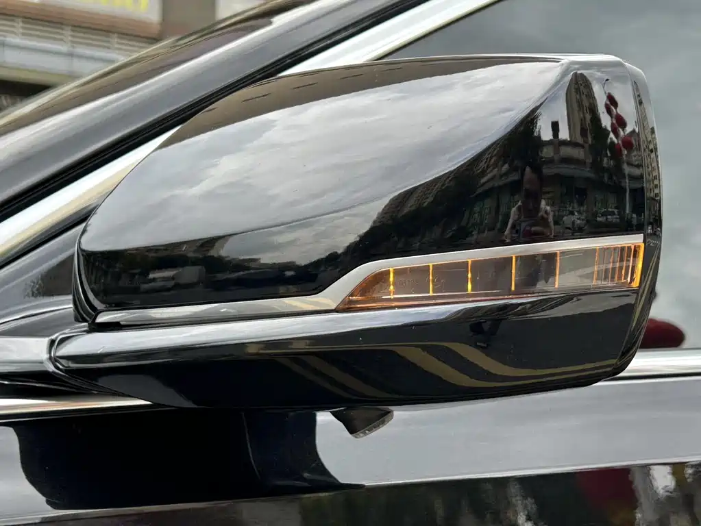 Cadillac CT5 — миниатюра 24