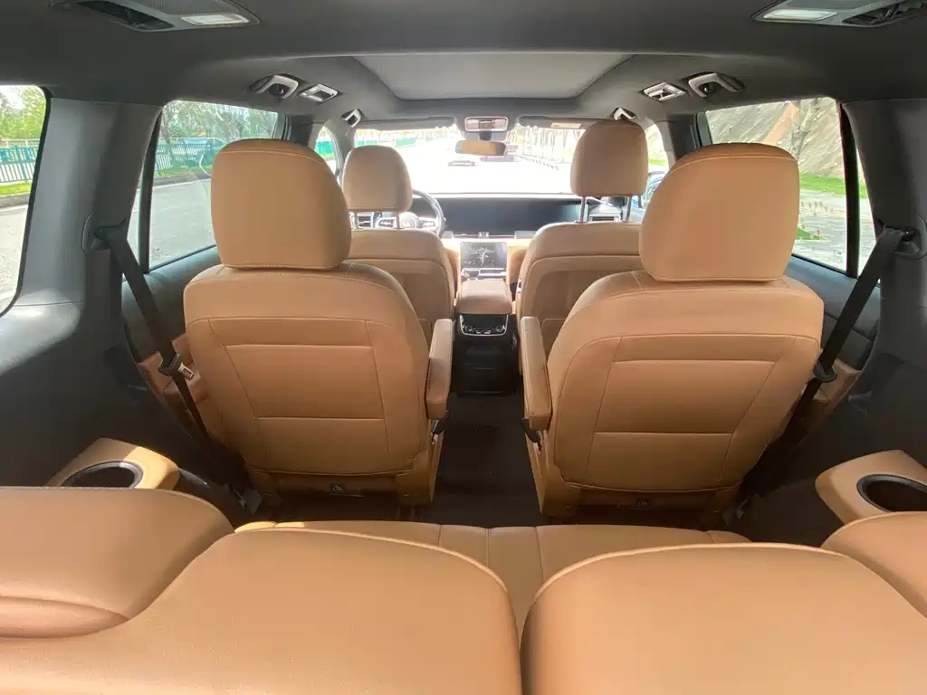 Li Auto ONE 2021 6 мест