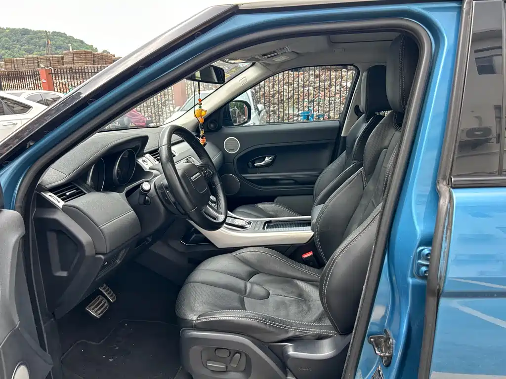 Land Rover Evoque (Import) — миниатюра 11