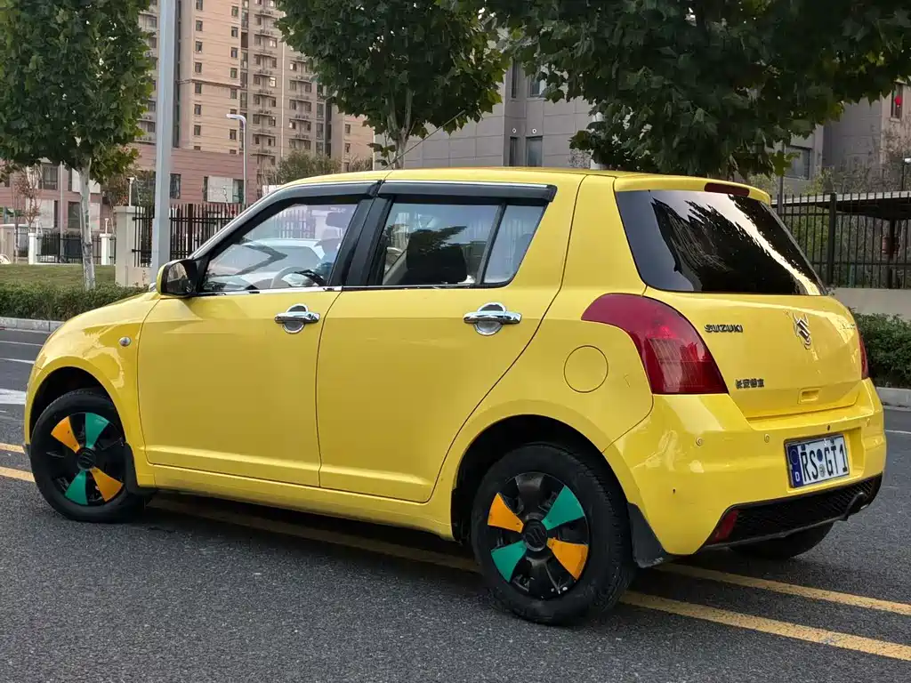 Suzuki Swift — миниатюра 9