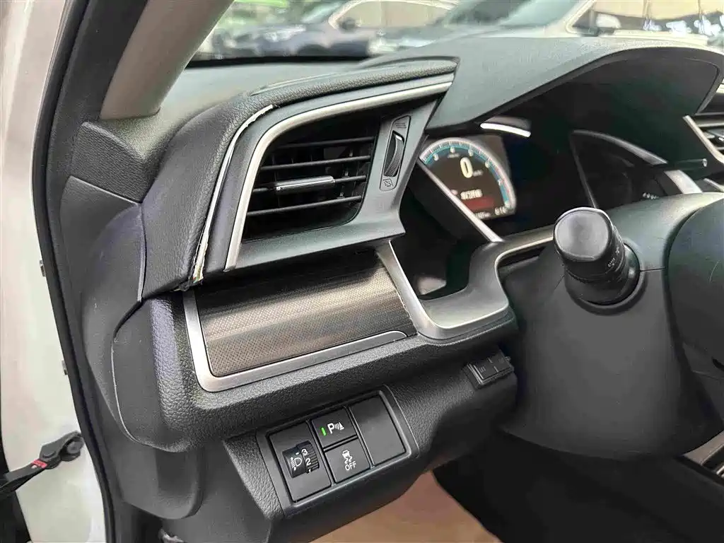 Honda Civic — миниатюра 9
