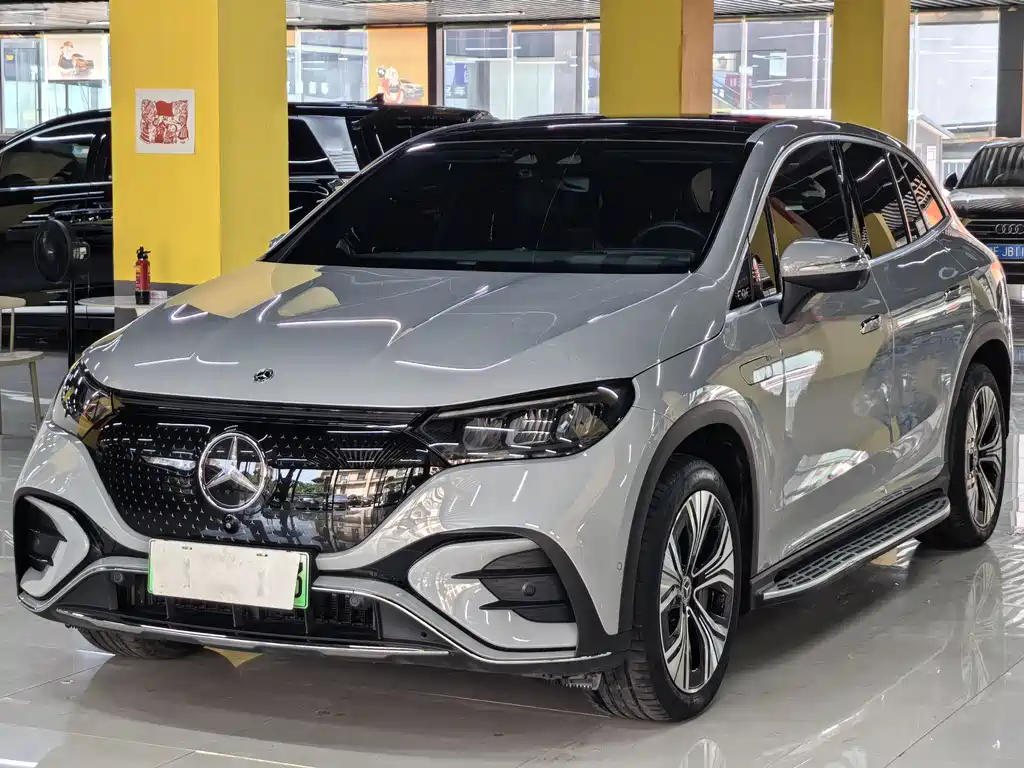 Mercedes-Benz EQE SUV 2023