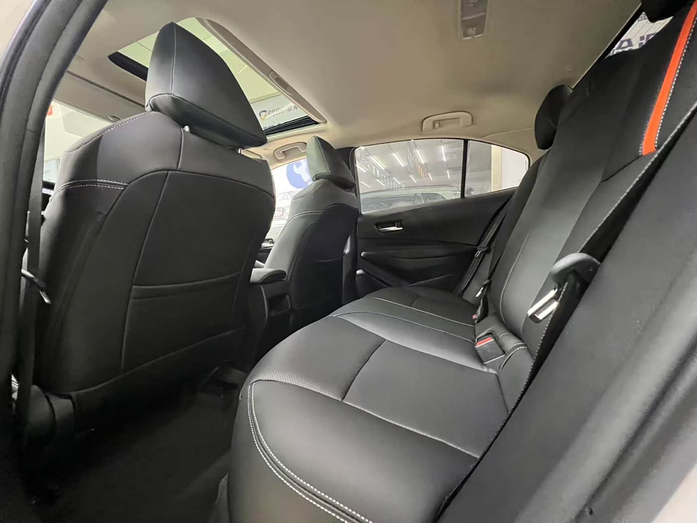 Toyota Corolla 1.2 л 2023 г. Белый, пробег 9200 км