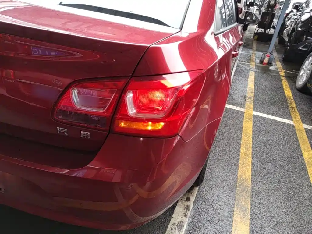 Chevrolet Cruze 2015 1.5L SL MT