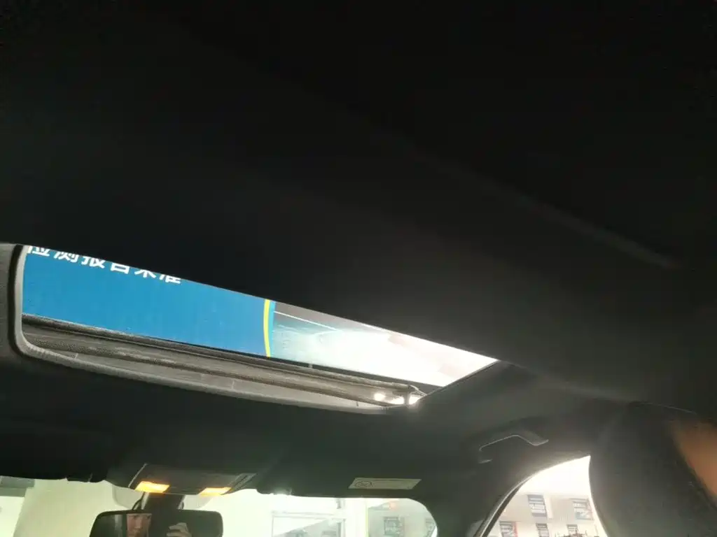 Ford Explorer (Import) — миниатюра 18
