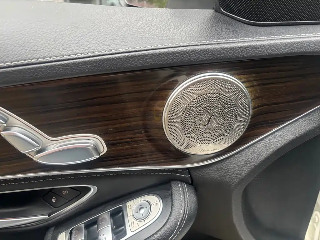Mercedes-Benz C-Class — миниатюра 13