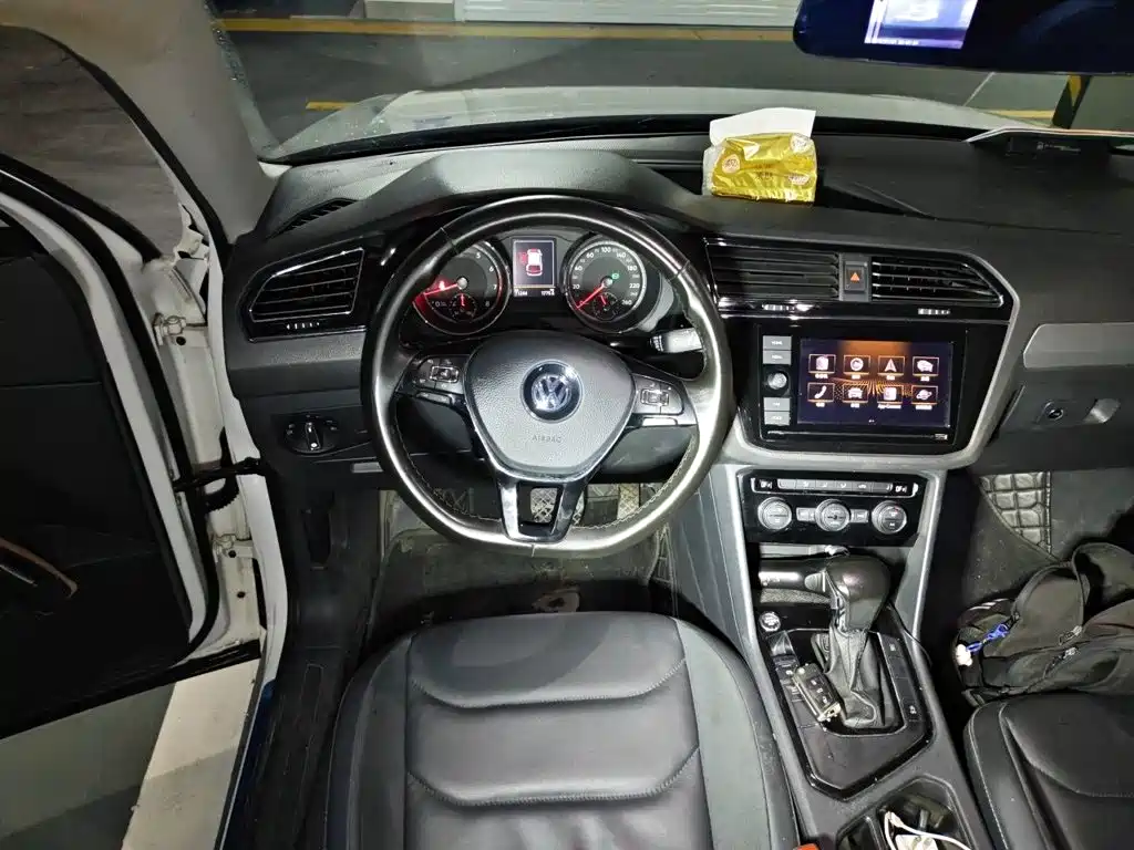 Volkswagen Tiguan L — миниатюра 6