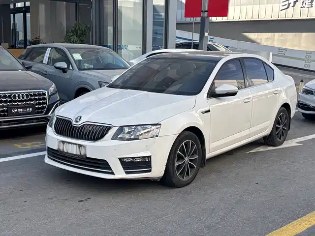 SKODA OCTAVIA 2017