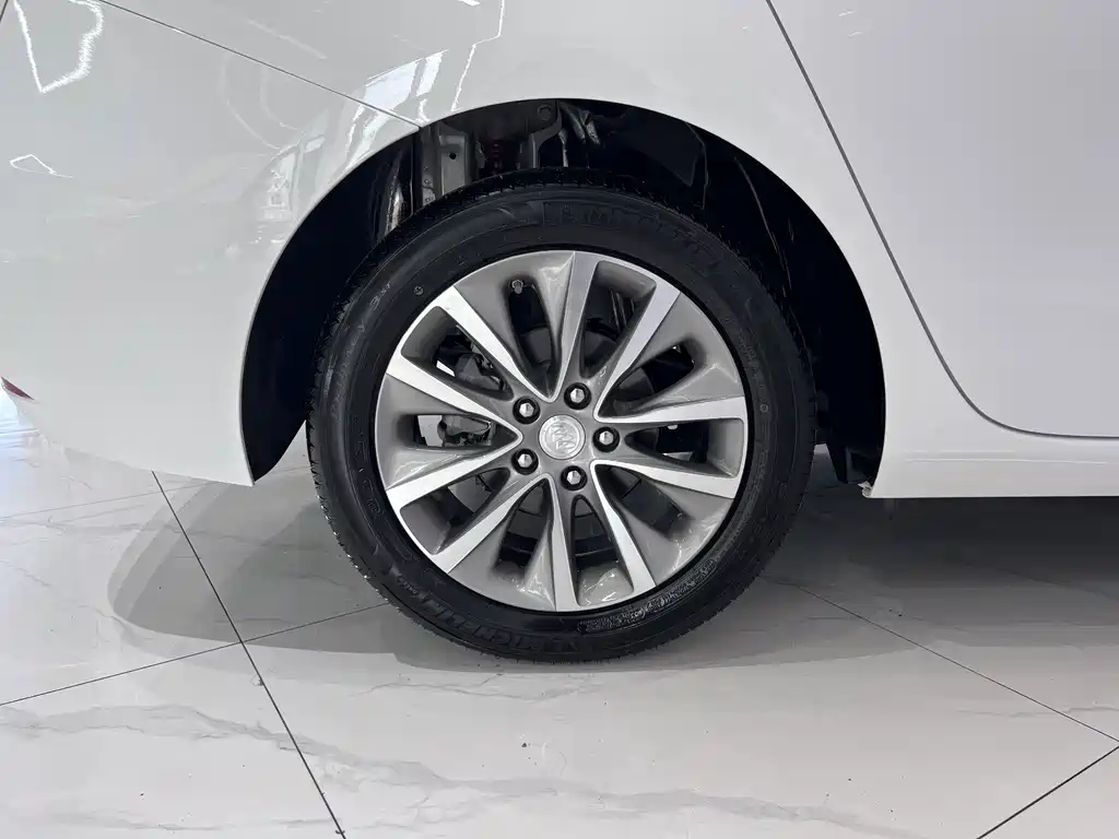 Buick GL6 — миниатюра 19