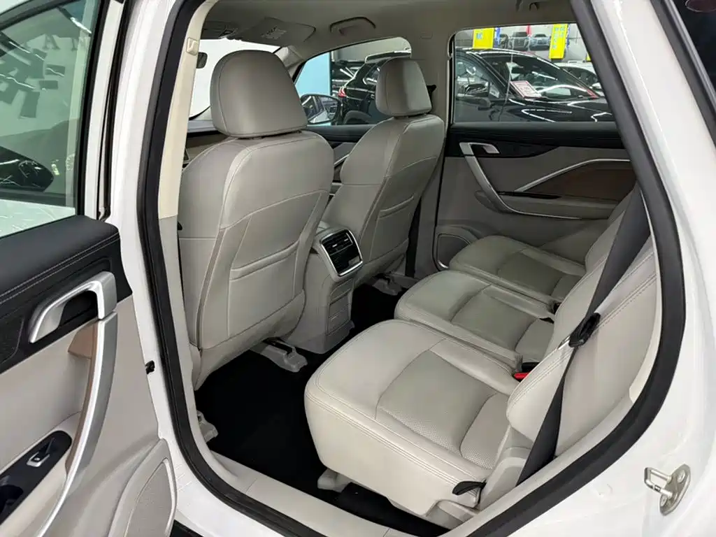 Geely Jia Ji — миниатюра 17