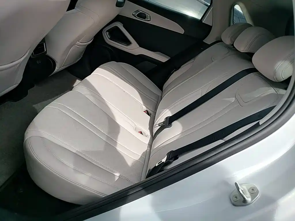 BYD Yuan UP — миниатюра 17