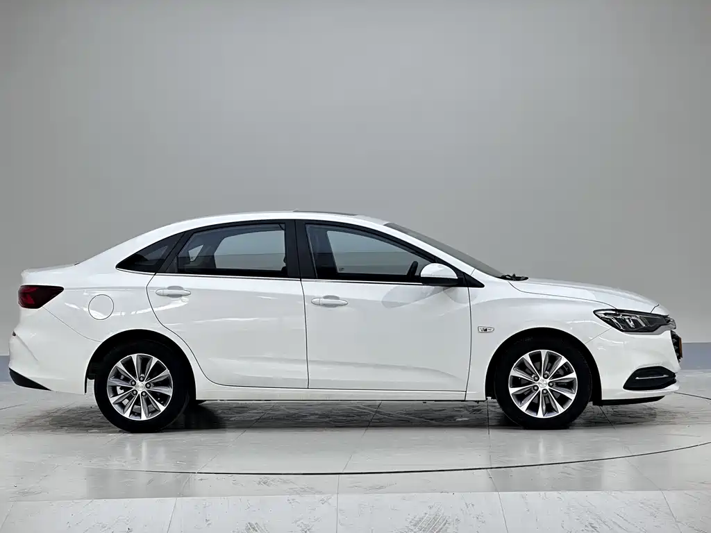 Chevrolet Monza 2022 320 AT Enjoy