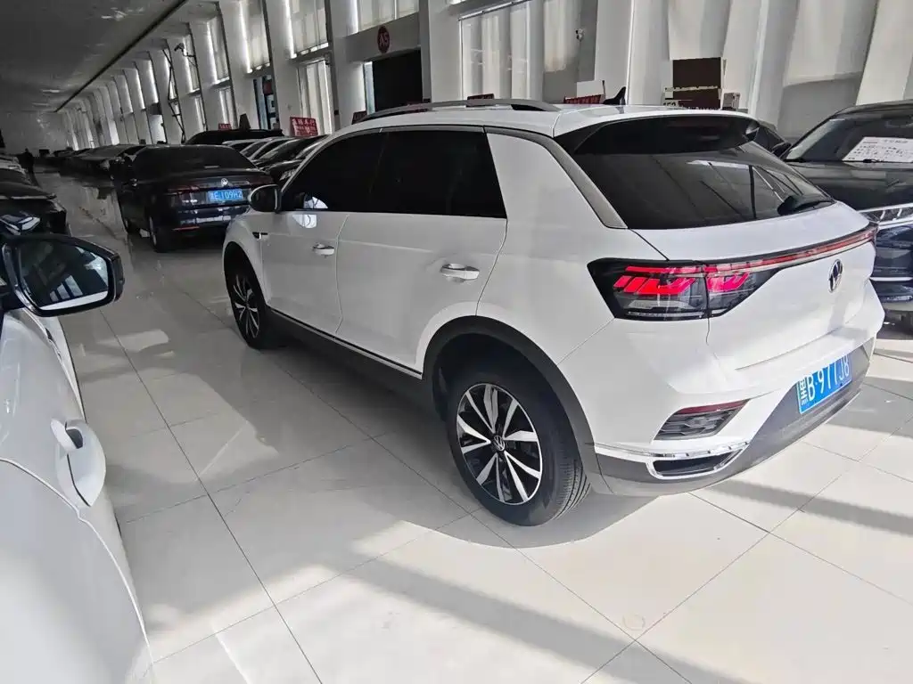 Volkswagen T-Roc — миниатюра 7