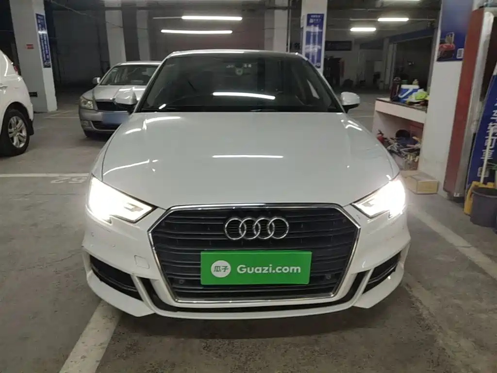 Audi A3 2018 30 Sportback 35 TFSI Fashion