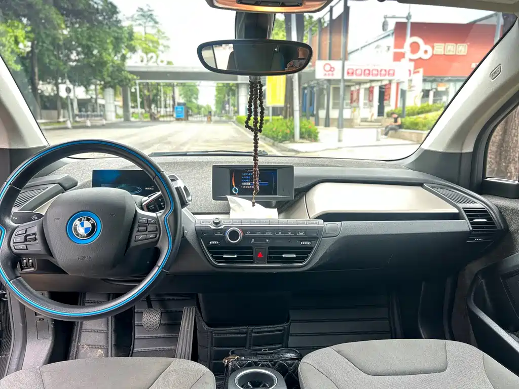 BMW i3 (Import) — миниатюра 8