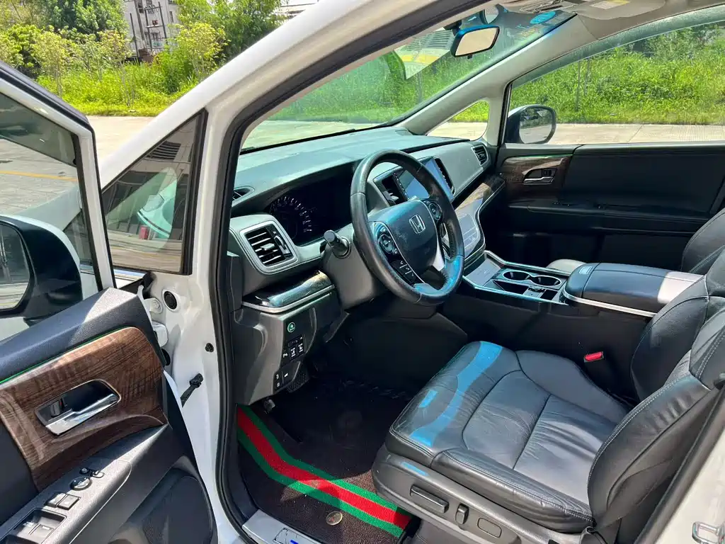 Honda Odyssey — миниатюра 4