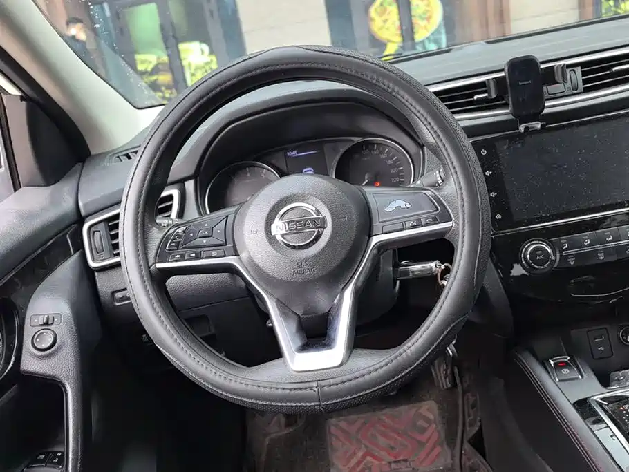 Nissan Qashqai — миниатюра 15