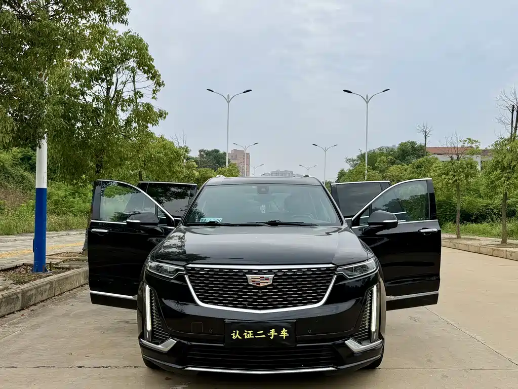 Cadillac XT6 2020 28T мест Lead Sport