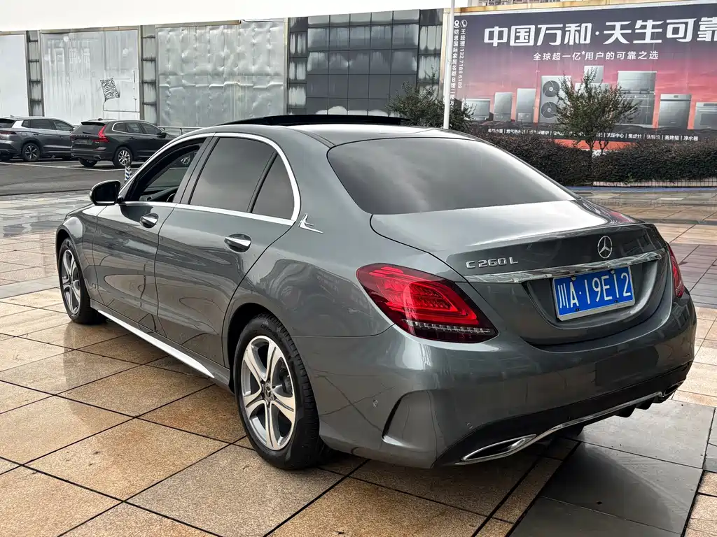 Mercedes-Benz C-Class — миниатюра 7
