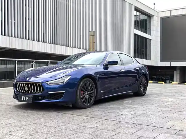 MASERATI GHIBLI