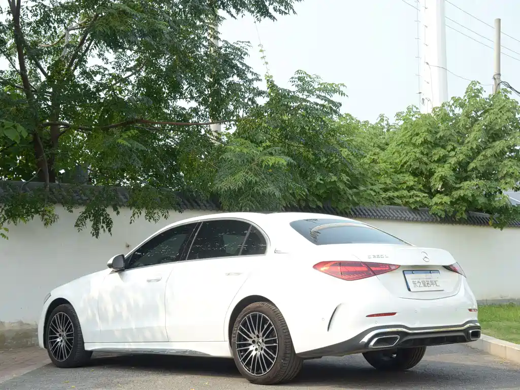 Mercedes-Benz C-Class — миниатюра 8
