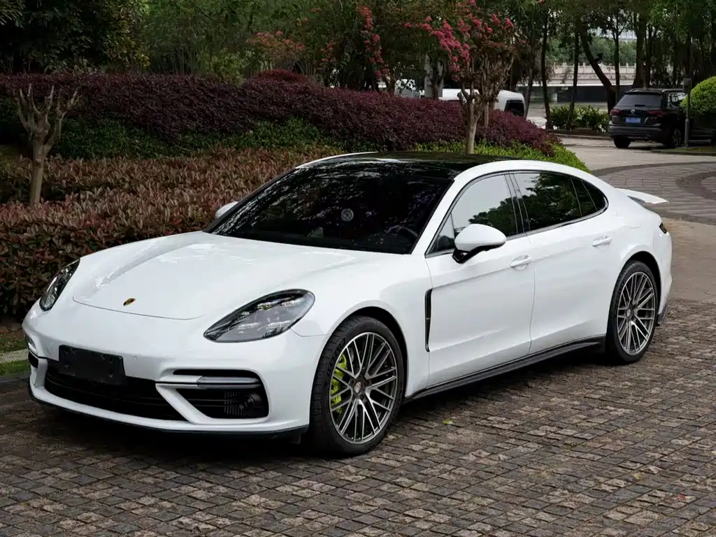 Porsche Panamera Hybrid 2019