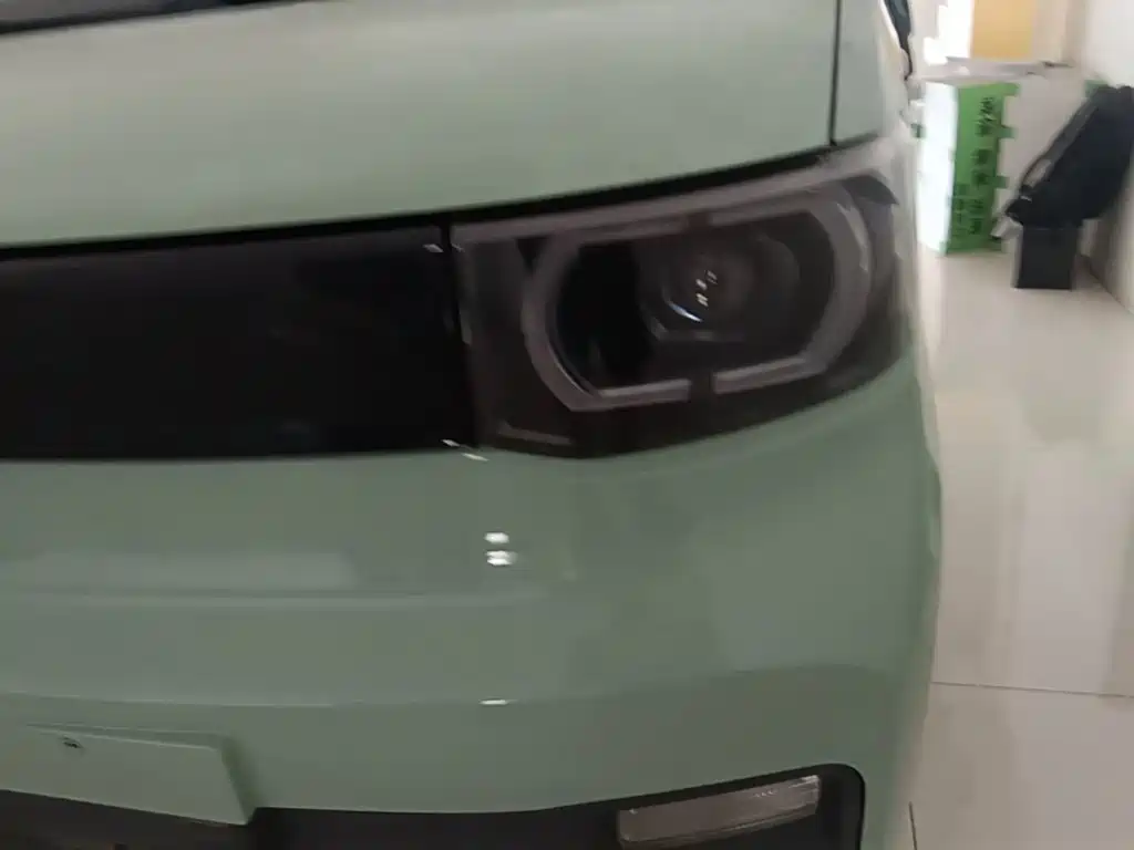 Wuling MINIEV — миниатюра 24