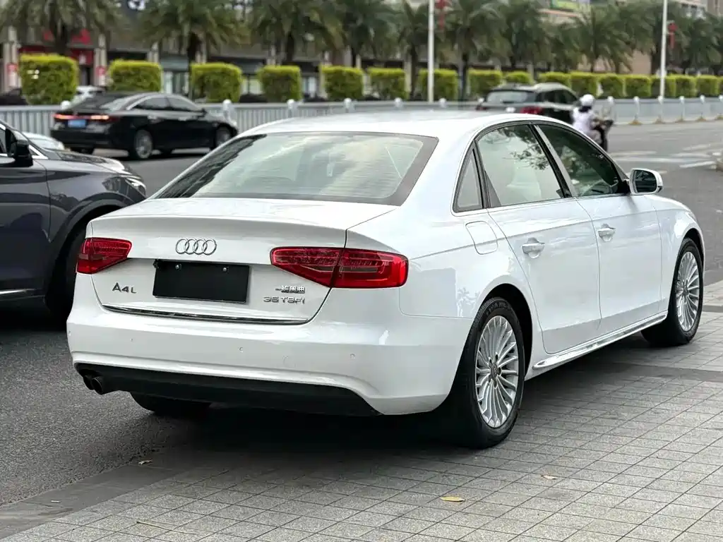 Audi A4L 2016 35 TFSI AT