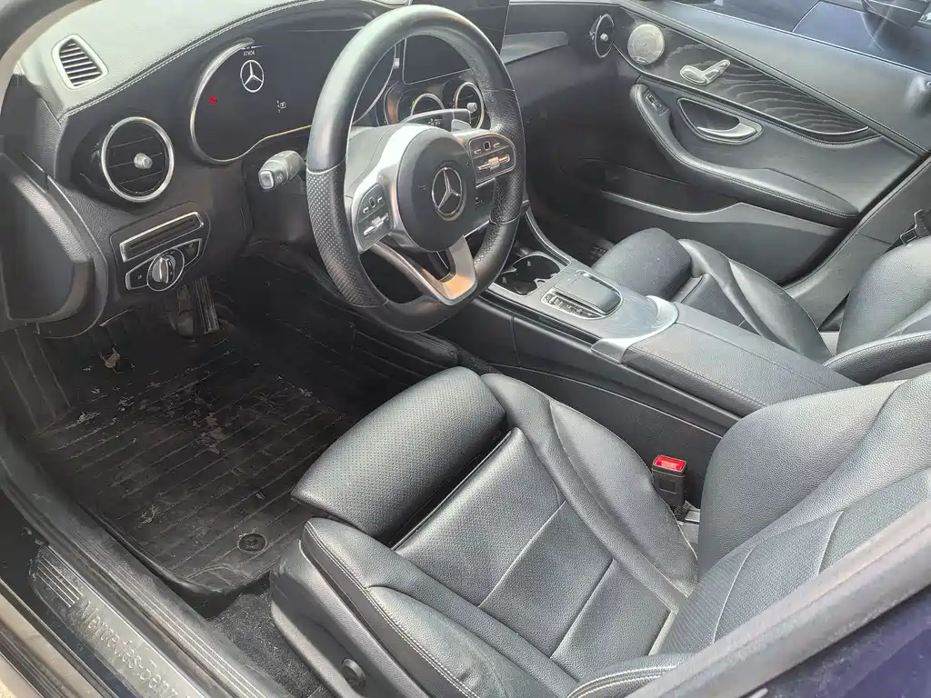 Mercedes-Benz C-Class — миниатюра 6