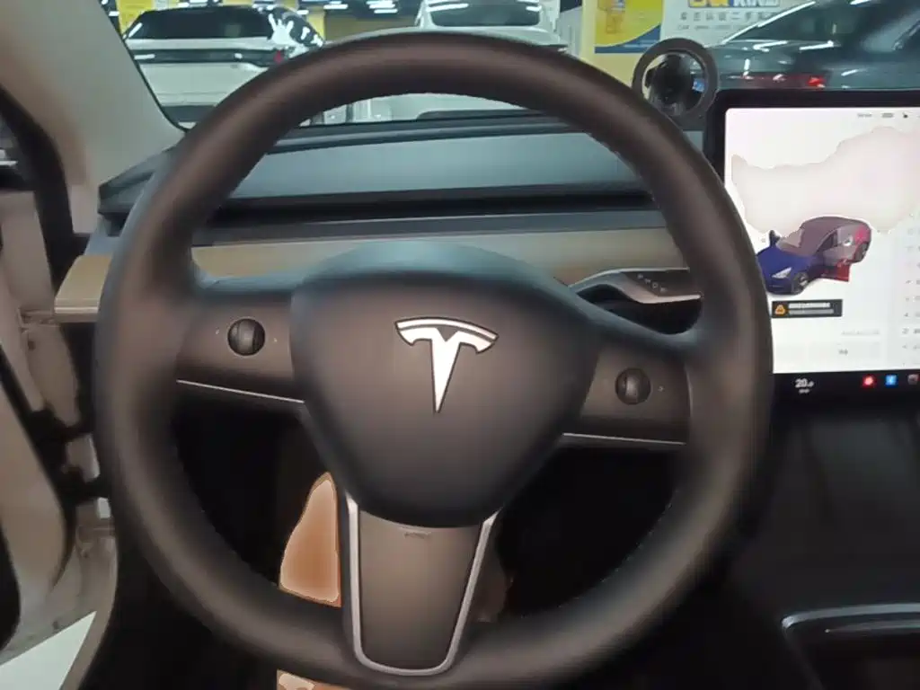 Tesla Model 3 — фотографии объявления, Фото 12