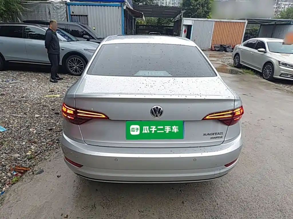 Volkswagen Sagitar — миниатюра 6