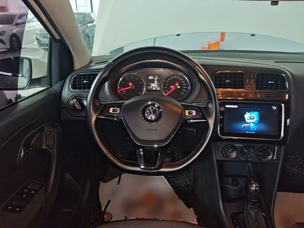 Volkswagen Polo — миниатюра 11