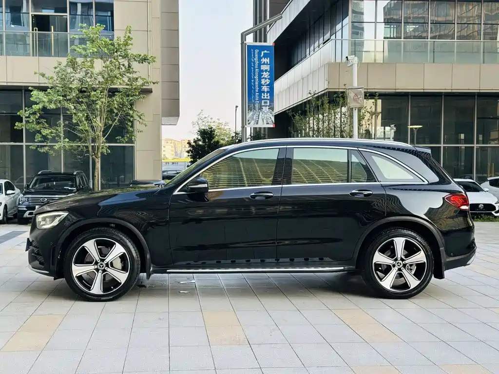 Mercedes-Benz GLC 2020 GLC 300 L 4MATIC Luxury