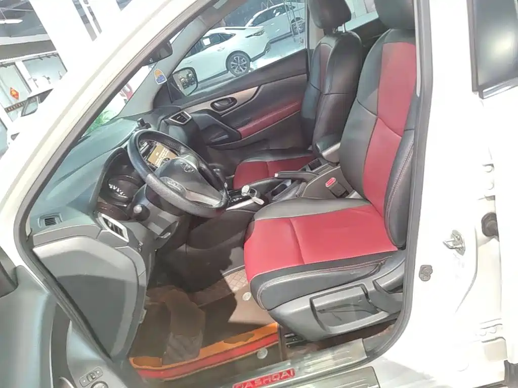 Nissan Qashqai — миниатюра 15