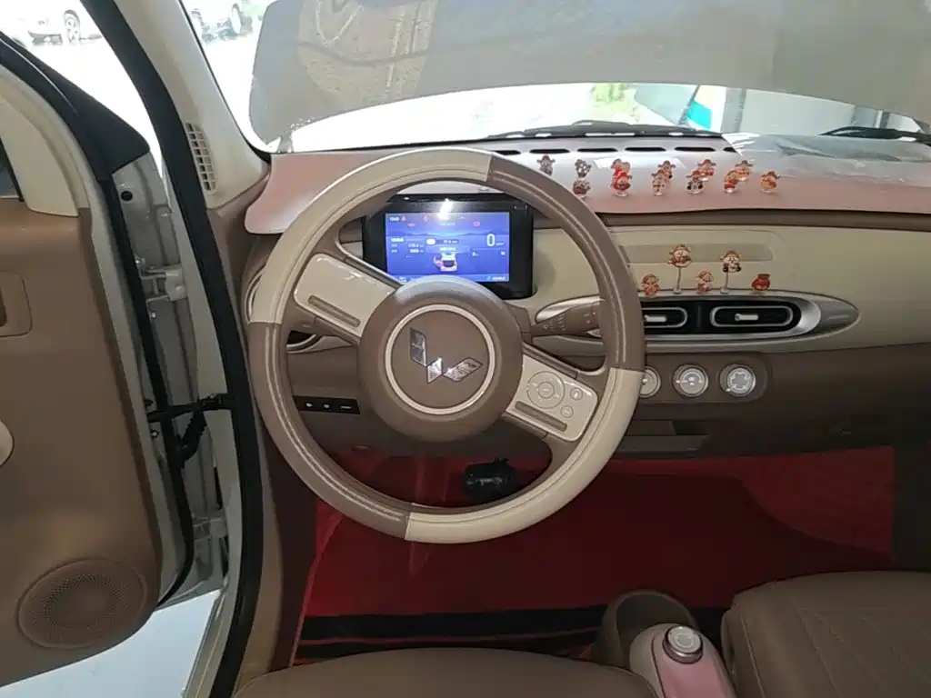 Wuling MINIEV — миниатюра 11