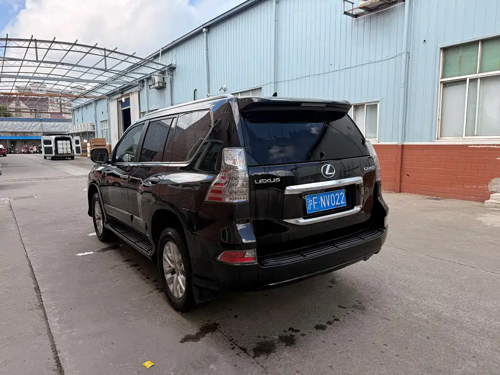 Lexus GX — миниатюра 9