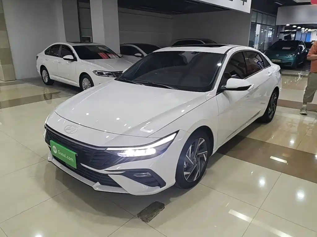 Hyundai Elantra 2023 1.5L CVT GLX Elite
