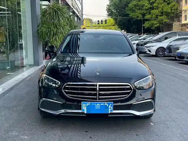 MERCEDES-BENZ E CLASS