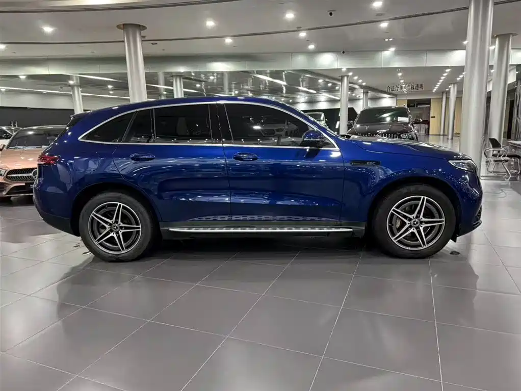 Mercedes-Benz EQC — миниатюра 6