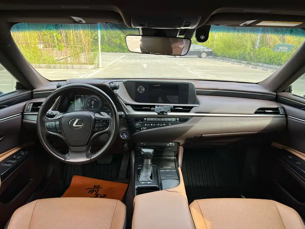 Lexus ES — миниатюра 5