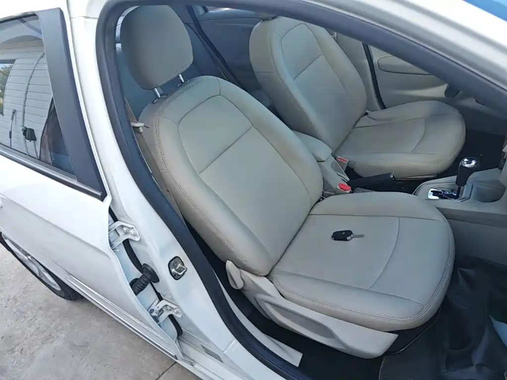 Citroen Elysee — миниатюра 25