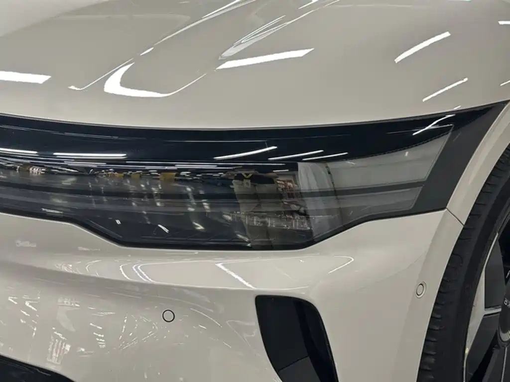 Zeekr Крайний Криптон 007 GT — миниатюра 9